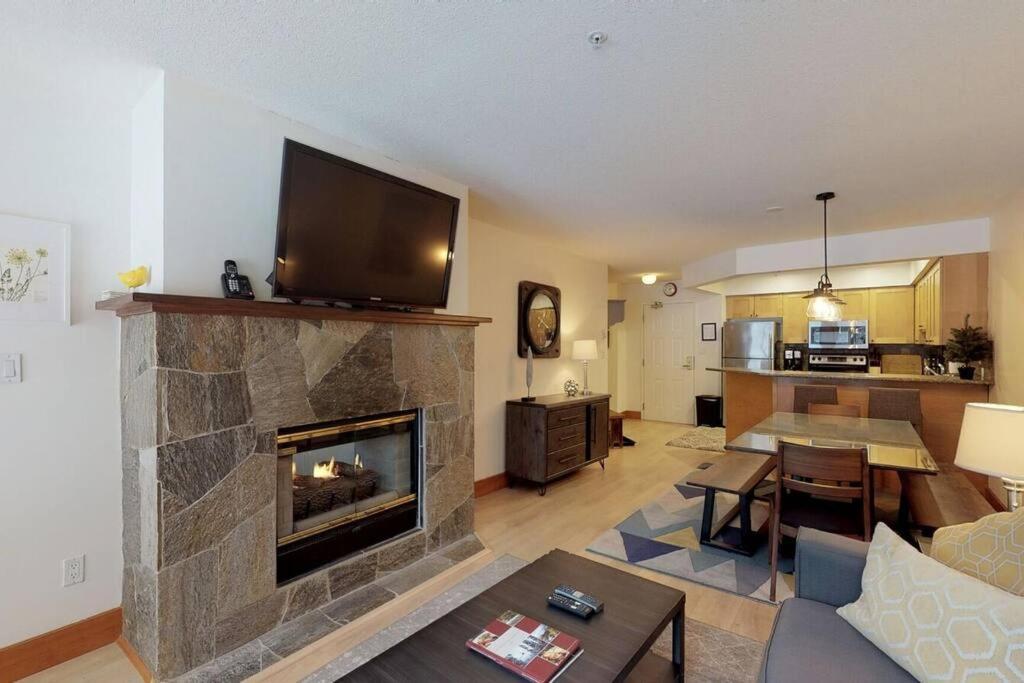 Powderhorn By Whistler Blackcomb Vacation Rentals المظهر الخارجي الصورة