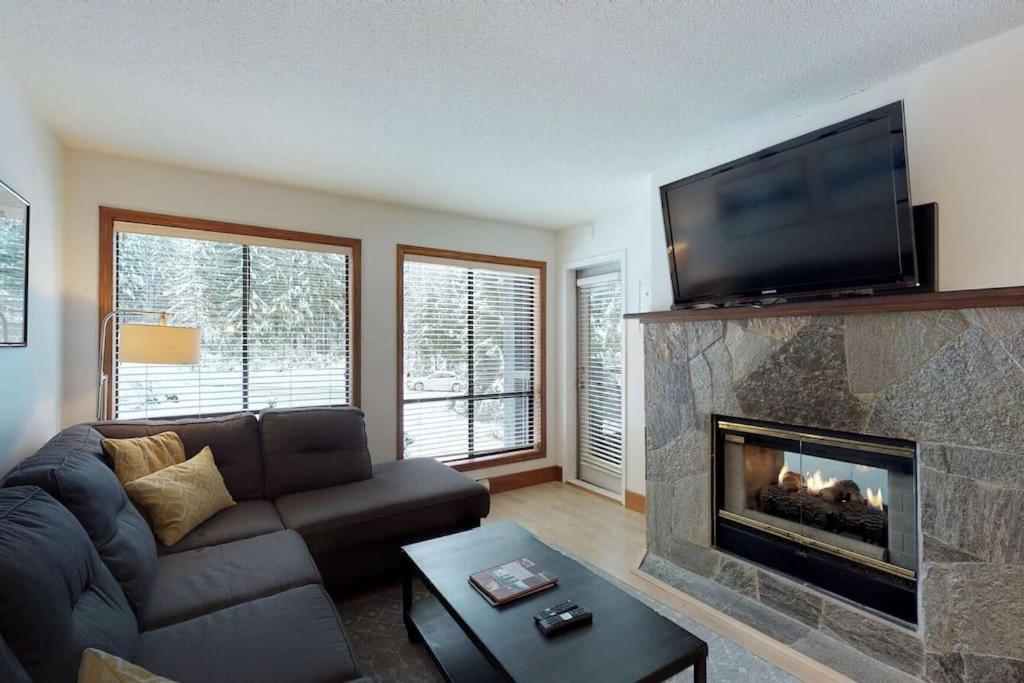 Powderhorn By Whistler Blackcomb Vacation Rentals المظهر الخارجي الصورة